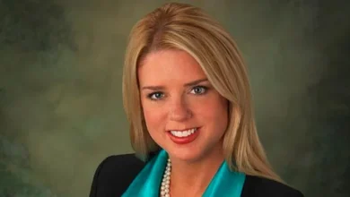 Photo of Pam Bondi Ethnicity and Parents Nationality